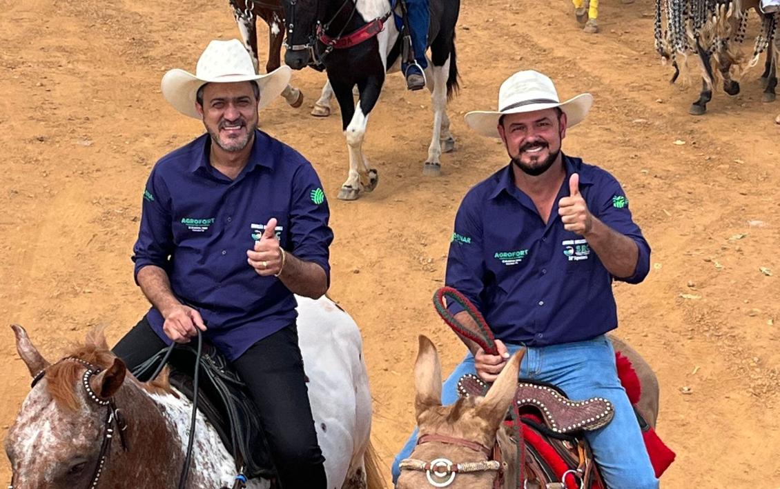 O parlamentar esteve na Cavalgada da ExpoColmeia, organizada pelo Sindicato Rural do município