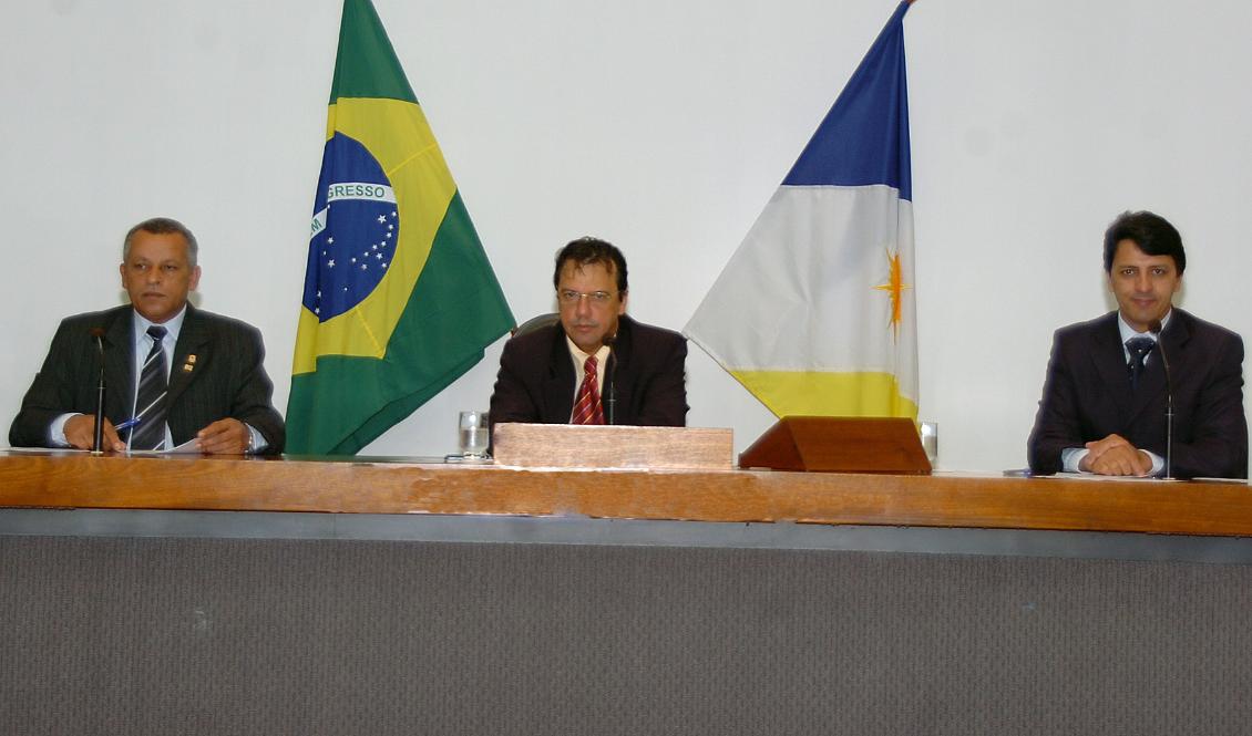 Mesa Diretora da AL na sessão matutina Mesa Diretora da AL na sessão matutina