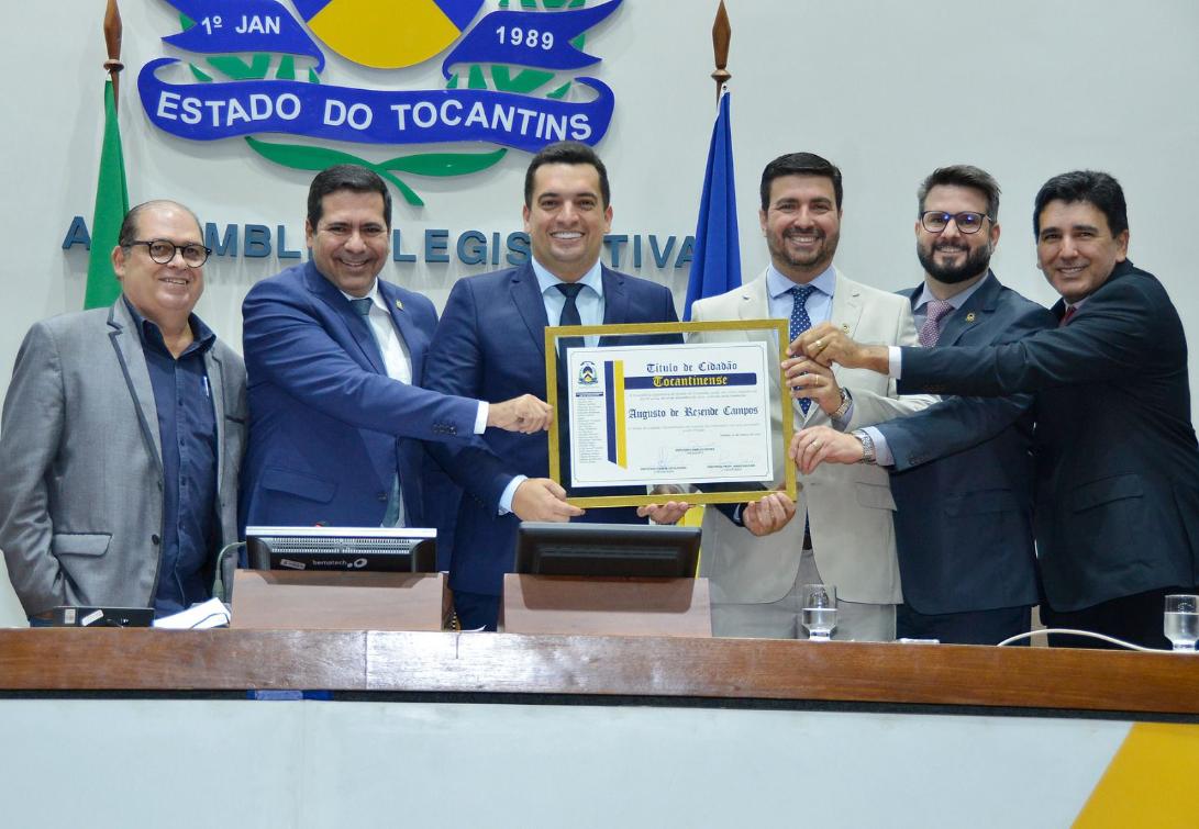 Sessão solene em homenagem a Unitins e Unirg