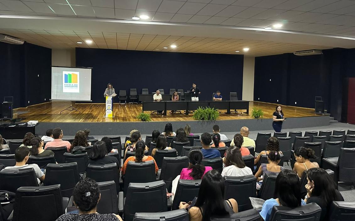 Escola do Legislativo lança cursinho preparatório em Araguatins Escola do Legislativo lança cursinho preparatório em Araguatins