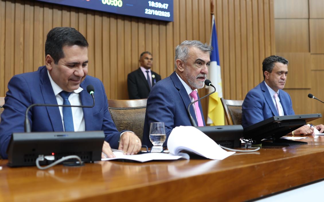 Parlamentares reforçam o papel da Casa de Leis na busca por soluções para o sistema estadual Parlamentares reforçam o papel da Casa de Leis na busca por soluções para o sistema estadual