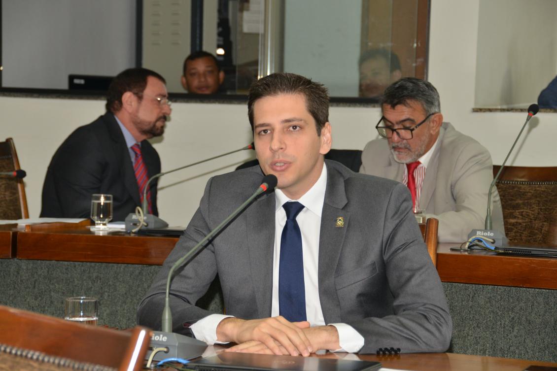 Proposta é do deputado Olyntho Neto