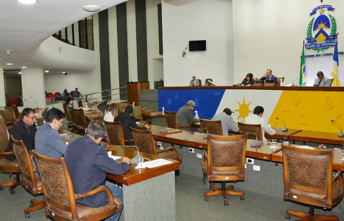 Matérias foram discutidas e votadas em sessão vespertina nesta terça Matérias foram discutidas e votadas em sessão vespertina nesta terça