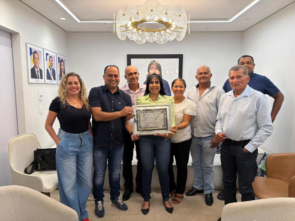 Janad Valcari recebe título de cidadã wanderlandense e reforça compromisso com Wanderlândia