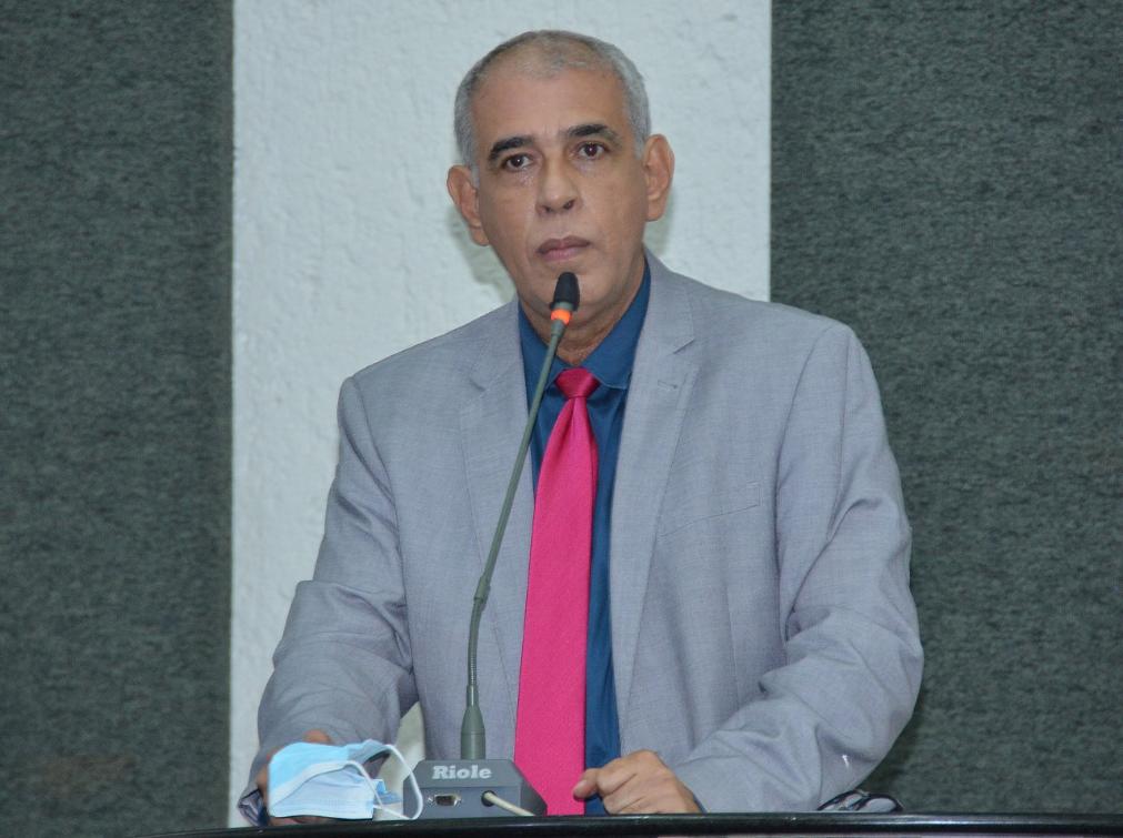 Deputado atribui ao governo federal Deputado atribui ao governo federal