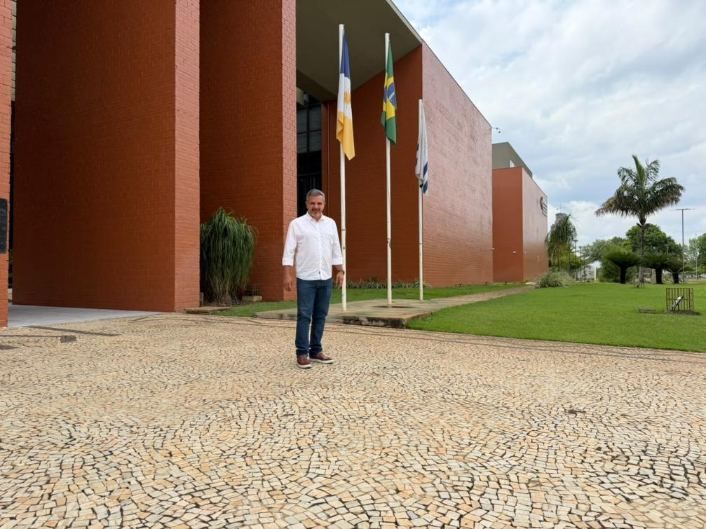 O deputado foi reeleito com 21.797 votos