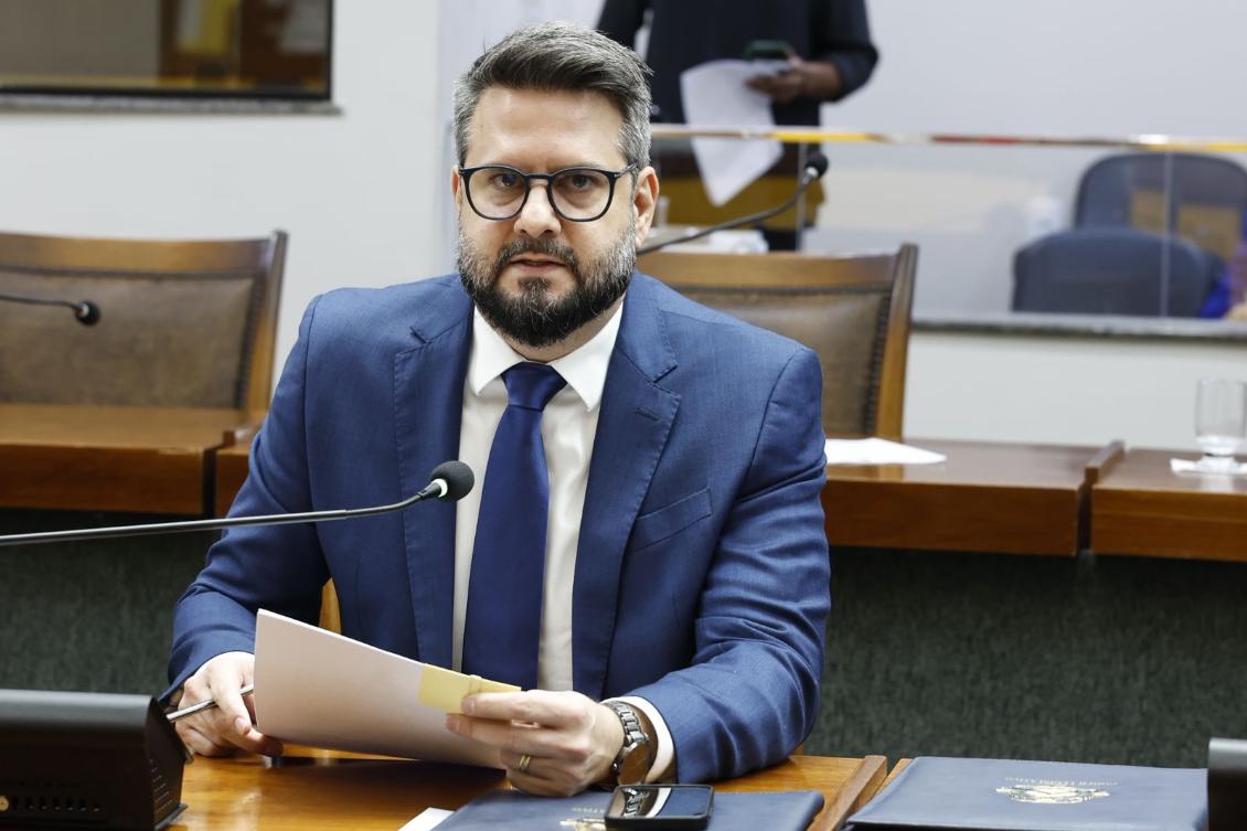 Requerimento foi apresentado na sessão desta manhã Requerimento foi apresentado na sessão desta manhã