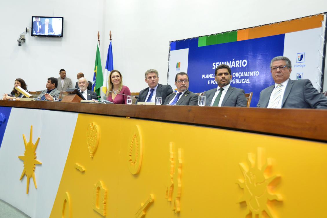 Lançamento aconteceu na noite desta segunda-feira, 16