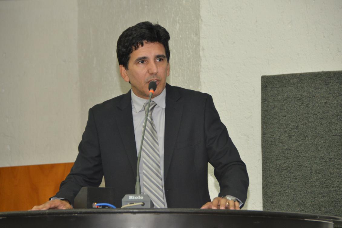 Deputado Prof. Júnior Geo (PROS)