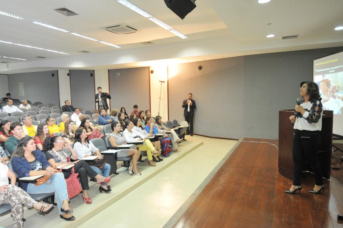 Palestra sobre perdas e luto