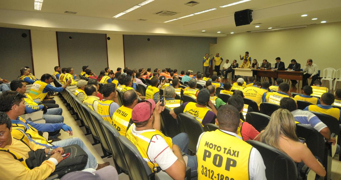 Mototaxistas agradecem à aprovação do projeto que concede isenção do ICMS na aquisição de motos 