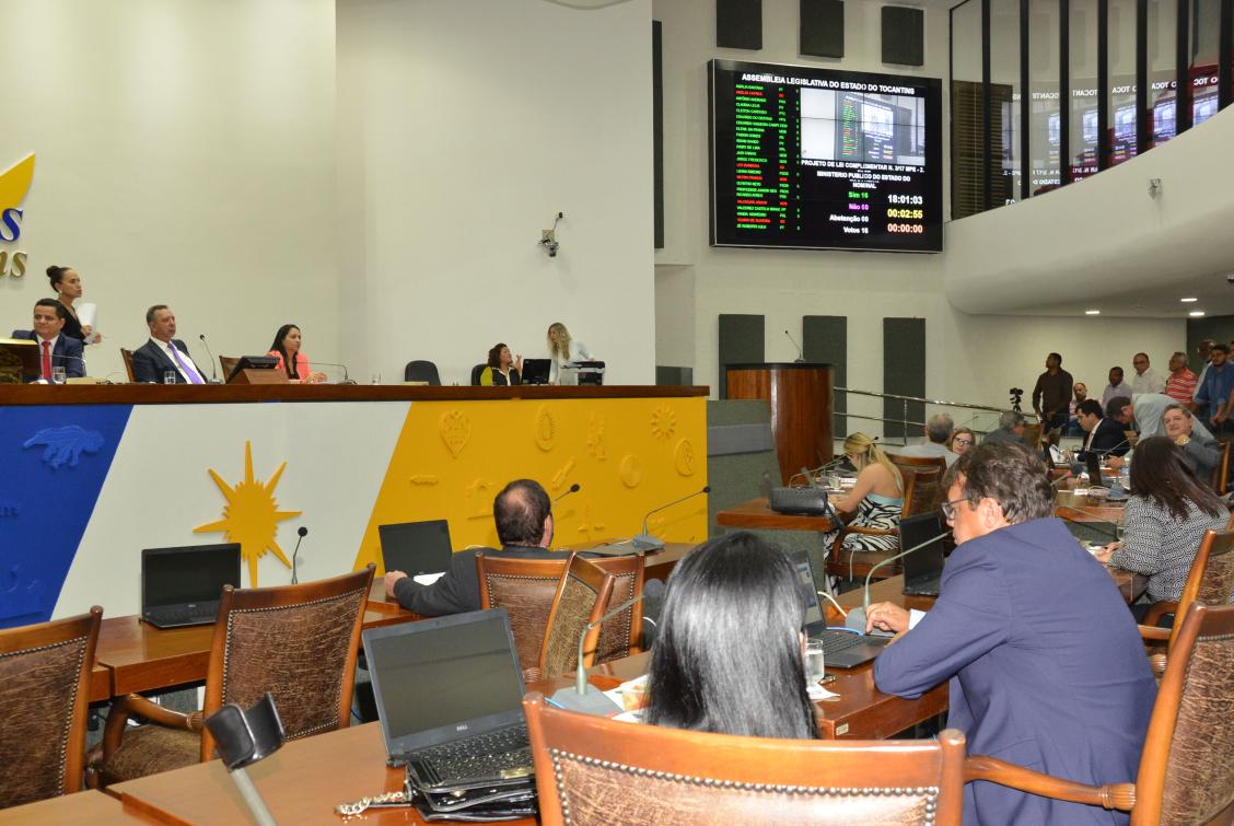 Matérias foram aprovadas na sessão vespertina desta quarta-feira