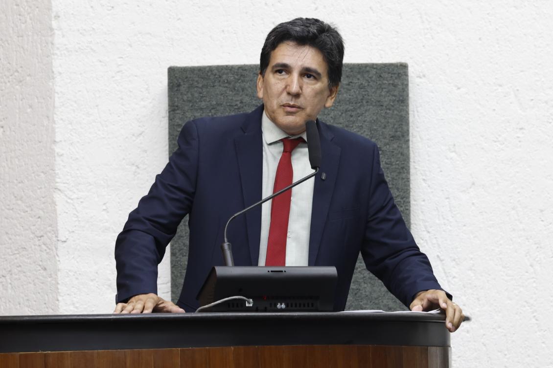  Geo questionou as terceirizações que estão sendo realizadas pela Prefeitura de Palmas.