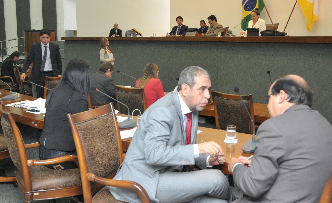Eli solicita sinalização urbana para Araguaína