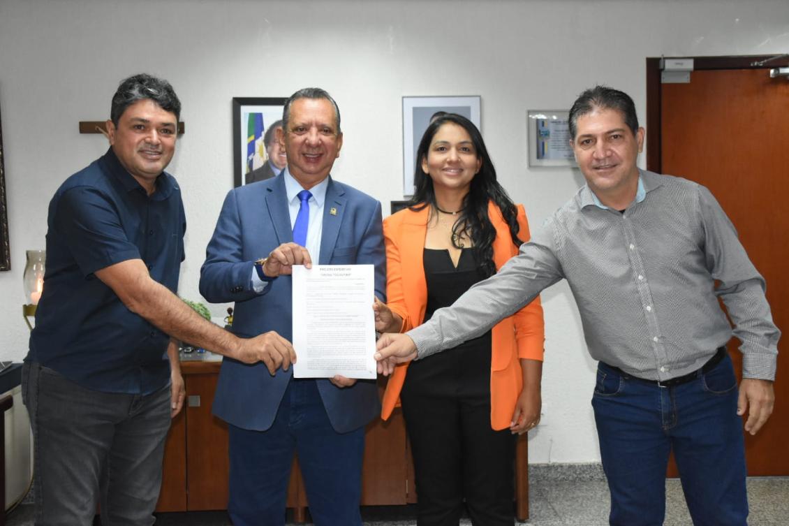 Antonio Andrade ao lado de Etinho Nordeste, Vanda Monteiro e Ricardo Pereira Antonio Andrade ao lado de Etinho Nordeste, Vanda Monteiro e Ricardo Pereira