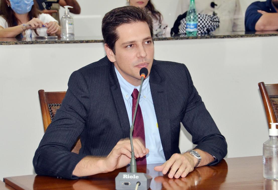 Olynto Neto avocou relatoria das duas matérias Olynto Neto avocou relatoria das duas matérias
