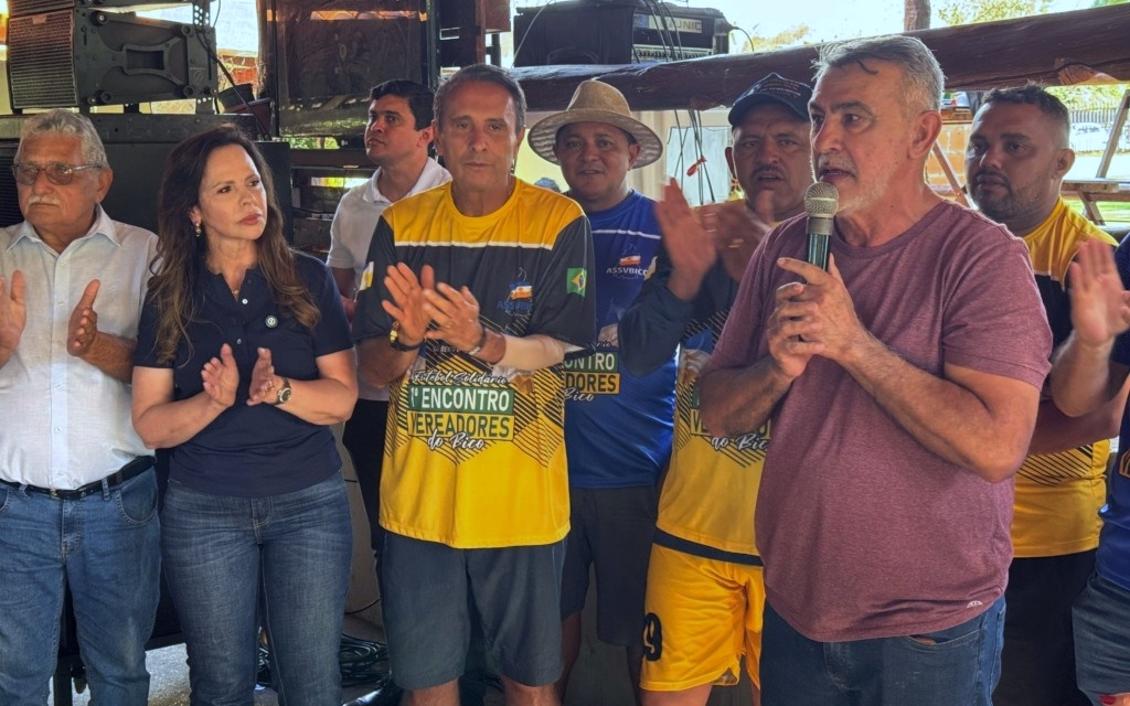 Encontros são indispensáveis para a troca de experiências entre os parlamentares municipais Encontros são indispensáveis para a troca de experiências entre os parlamentares municipais