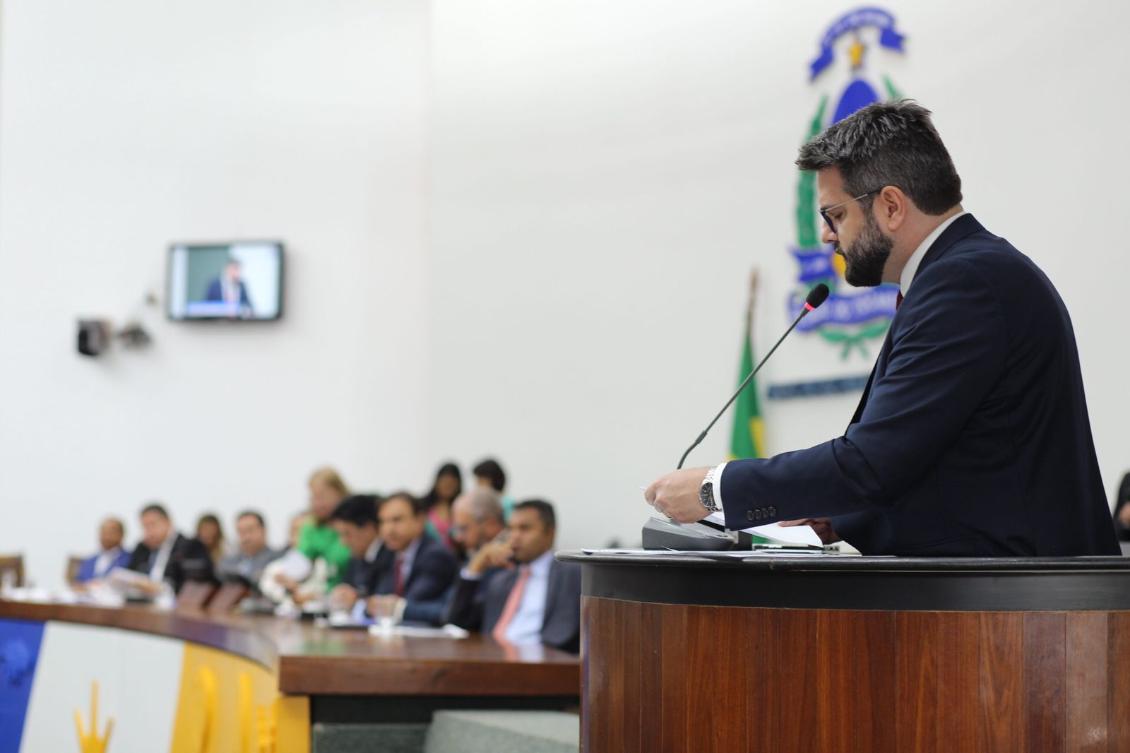 Deputado Mantoan durante audiência que discutiu a reforma da previdência