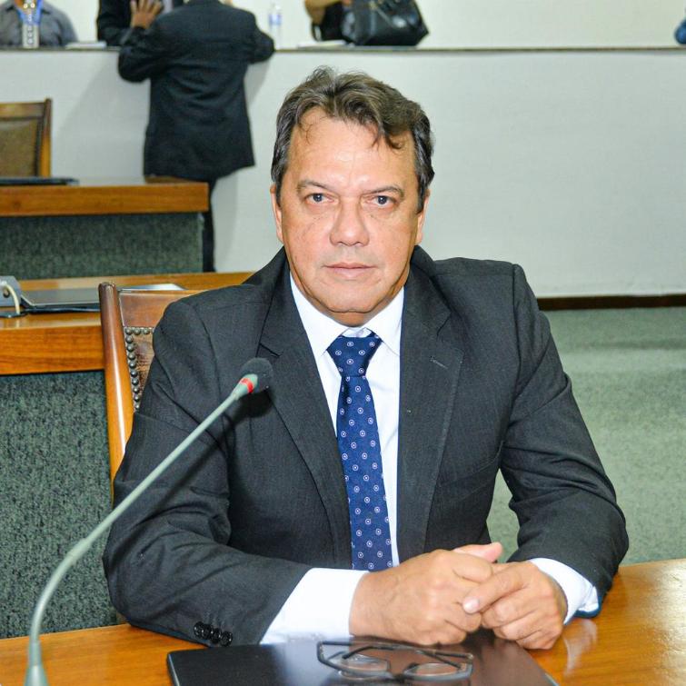 Emenda de R$ 820 mil será dividida entre os Hospitais Regionais de Augustinópolis e Araguaína Emenda de R$ 820 mil será dividida entre os Hospitais Regionais de Augustinópolis e Araguaína
