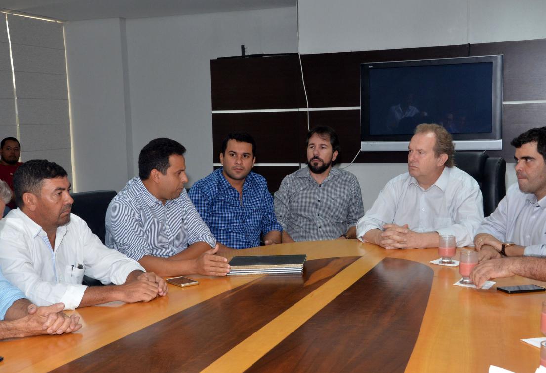Reunião com o governador foi motivada por visita de líderes da região