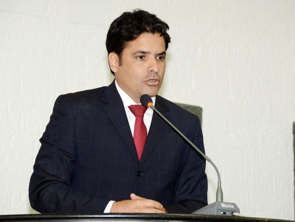 Deputados pedem votos no Parlamento para Governador do Estado