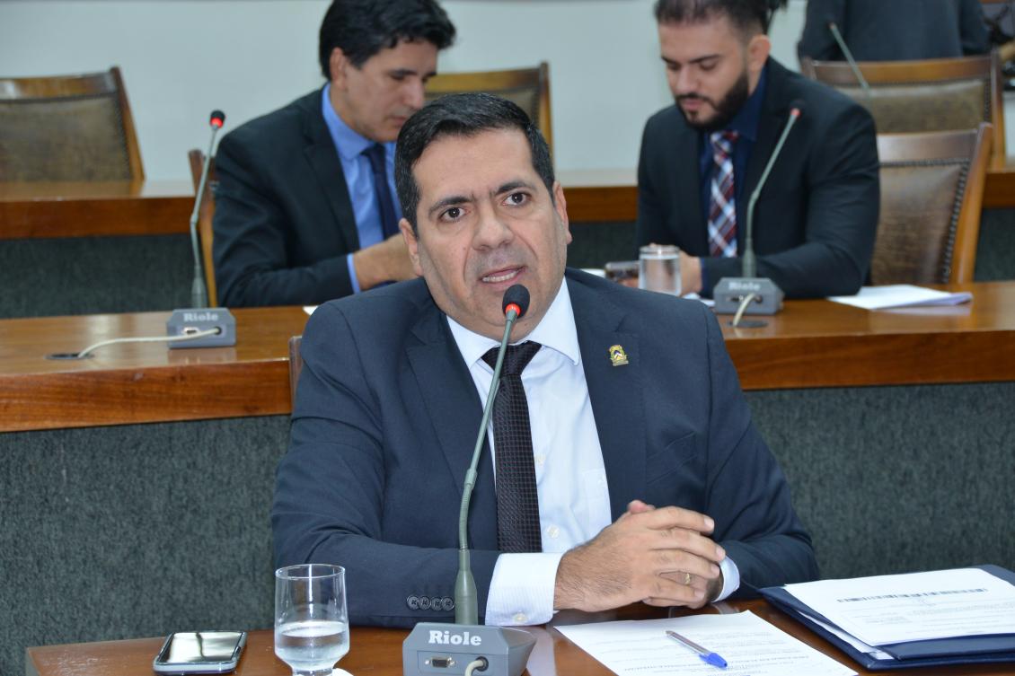 Deputado cita como justificativas para os requerimentos o calor intenso do Tocantins