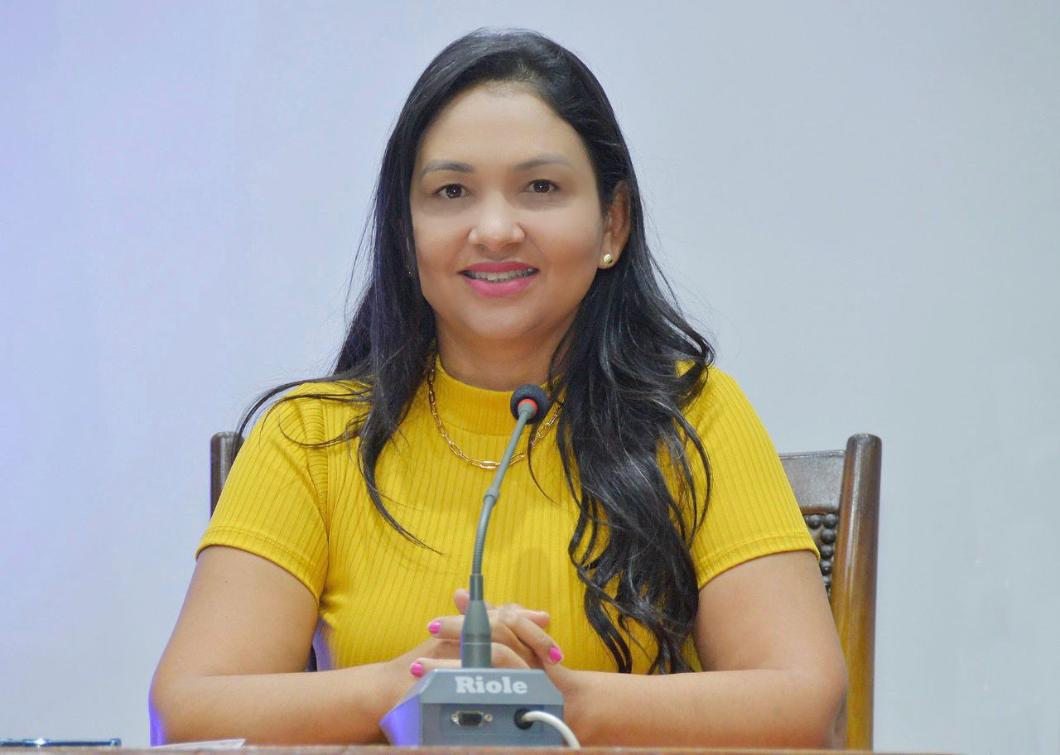 Requerimentos apresentados em regime de urgência. Requerimentos apresentados em regime de urgência.