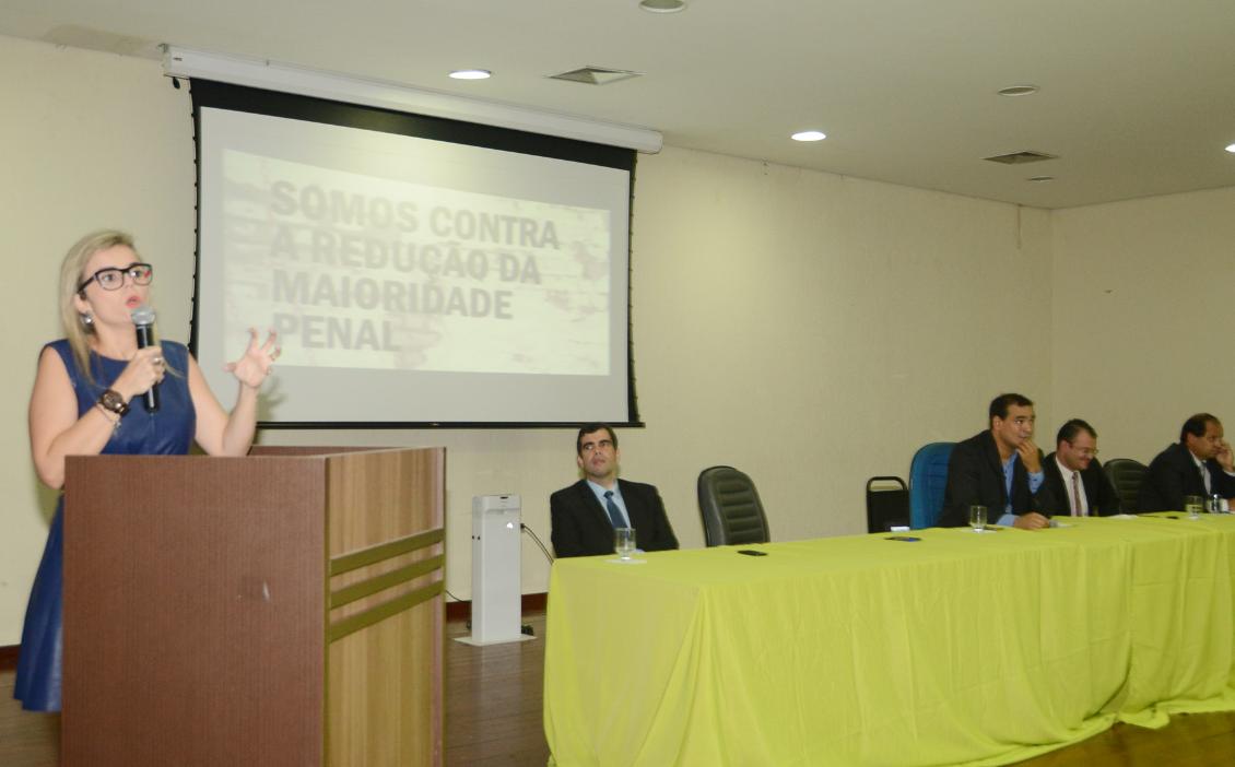 Maioridade penal é dabatida na Assembleia Legislativa