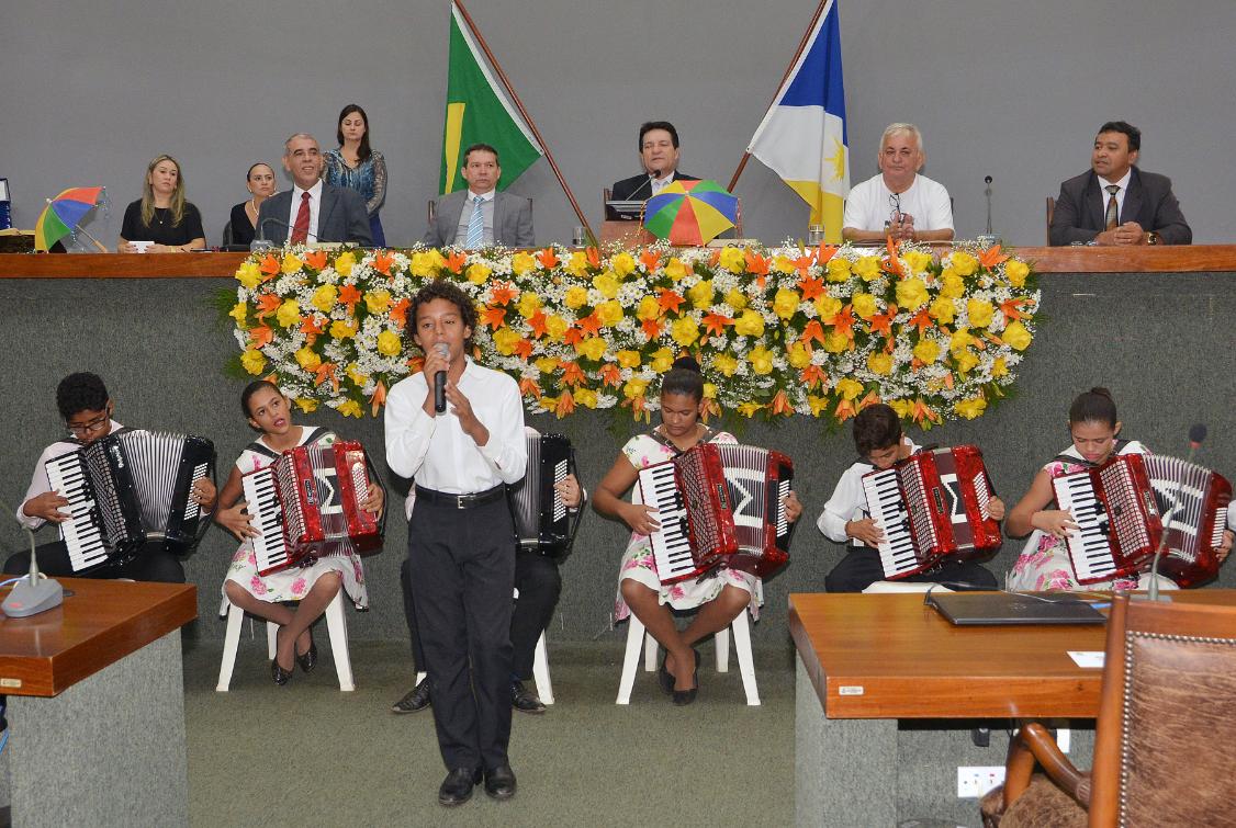 O presidente afirmou que o povo do Nordeste ajudou a construir a Capital com sua mão de obra e rica