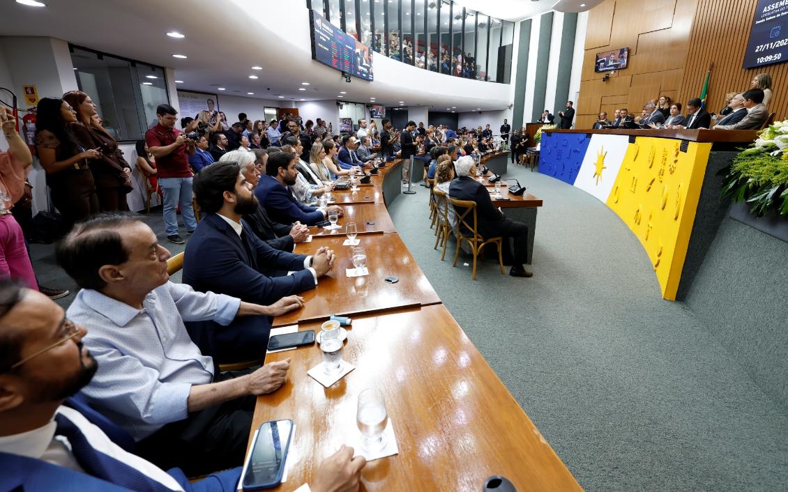 As homenagens foram concedidas em reconhecimento aos relevantes serviços ao Estado