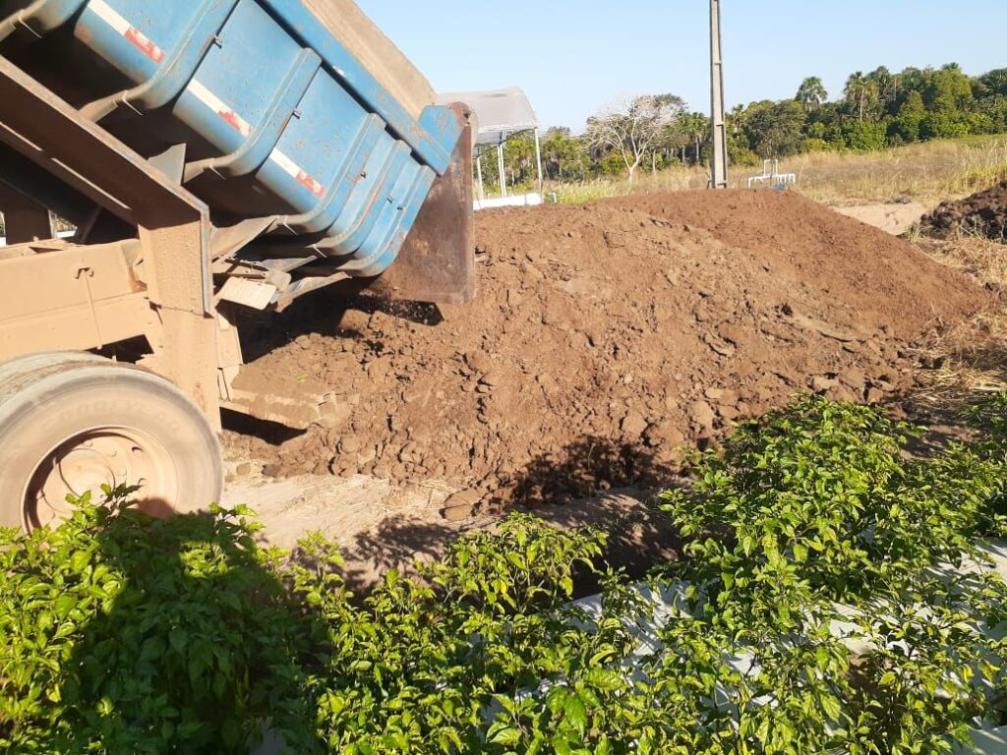  600 toneladas de adubo orgânico são entregues para a agricultura familiar