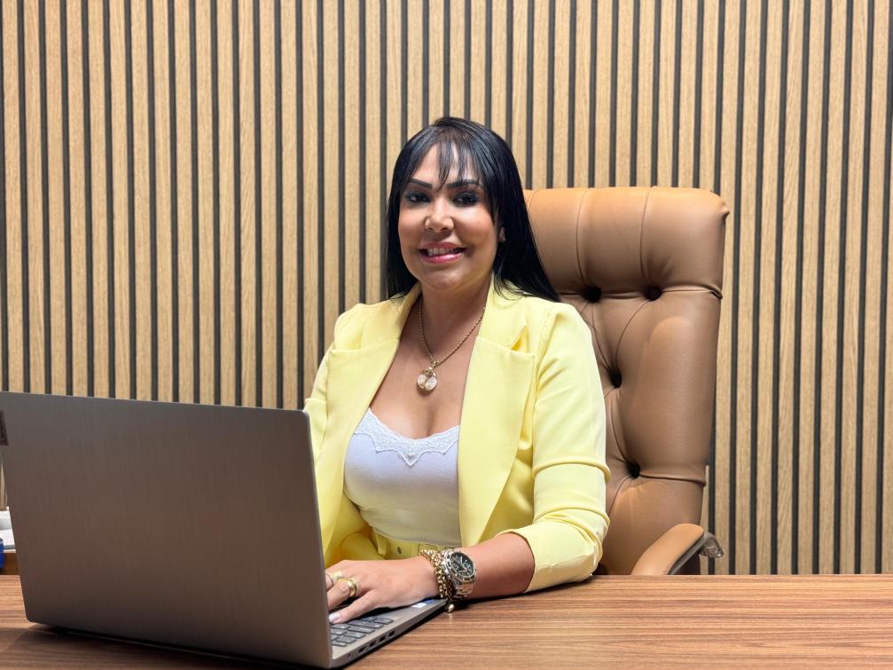 Mesmo durante recesso legislativo, deputada segue ouvindo população e acompanhando demandas