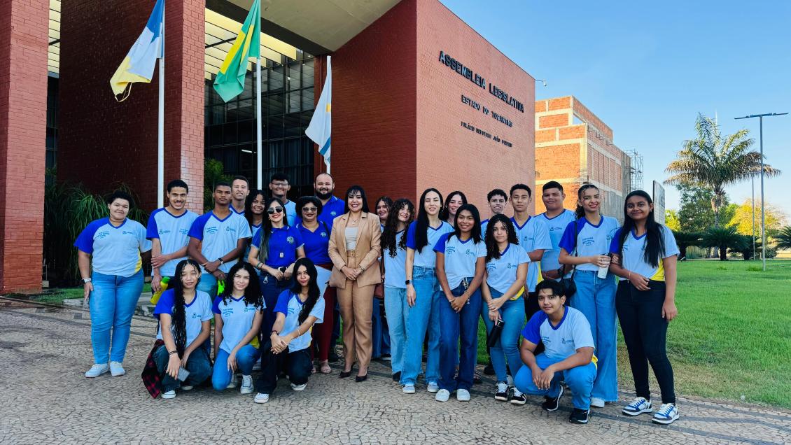 Projeto “Assembleia vai à Escola” visa aproximar estudantes do funcionamento do processo legislativo