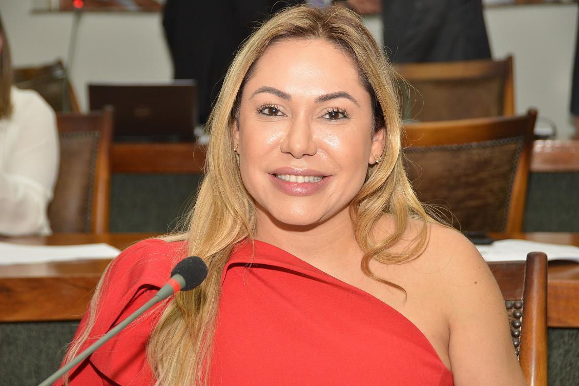 Luana Ribeiro também solicitou ao Executivo que encaminhe o PCCR do Sistema Socioeducativo Luana Ribeiro também solicitou ao Executivo que encaminhe o PCCR do Sistema Socioeducativo