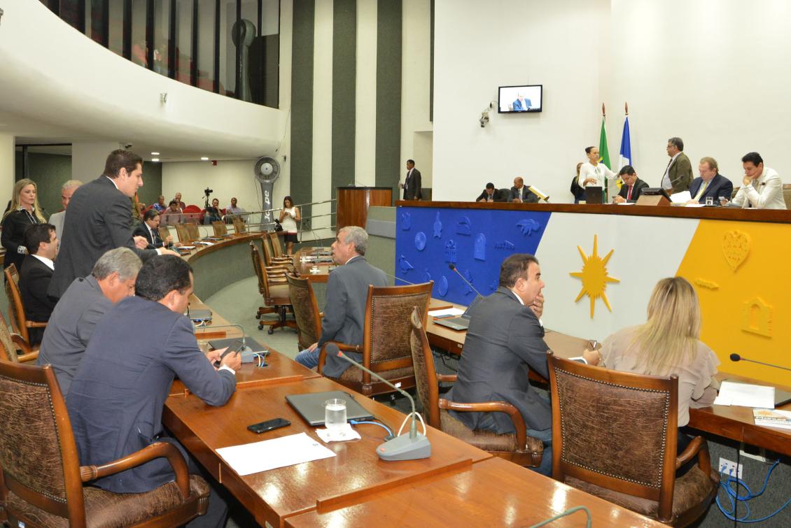 Matérias foram votadas no plenário nesta quinta-feira Matérias foram votadas no plenário nesta quinta-feira