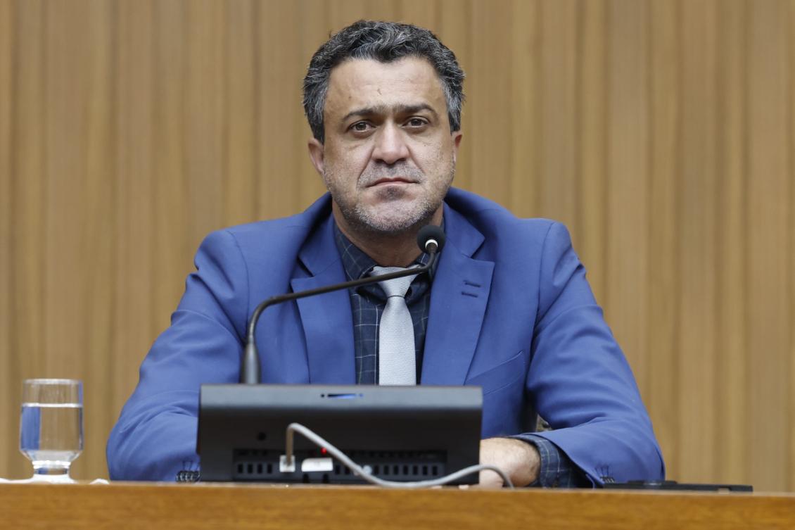 Deputado Luciano pede urgência na conclusão de centro cirúrgico no Hospital de Guaraí