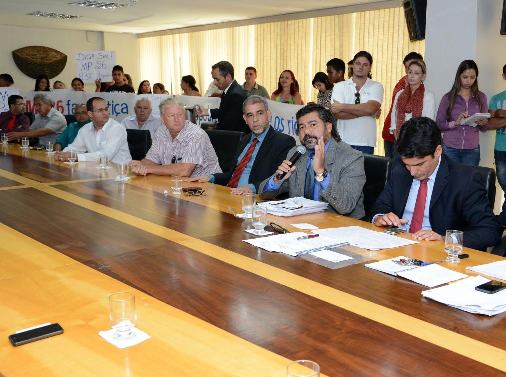 Empresários se reunem com deputados