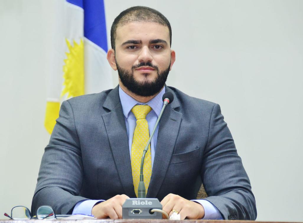 Léo Barbosa solicita recuperação e sinalização de rodovias do Tocantins Léo Barbosa solicita recuperação e sinalização de rodovias do Tocantins