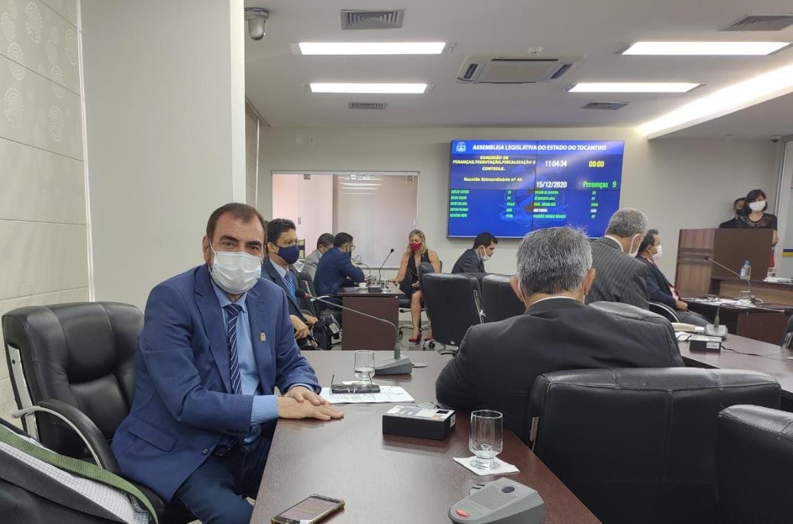 Issam Saado apresenta requerimentos para asfaltos em três municípios Issam Saado apresenta requerimentos para asfaltos em três municípios
