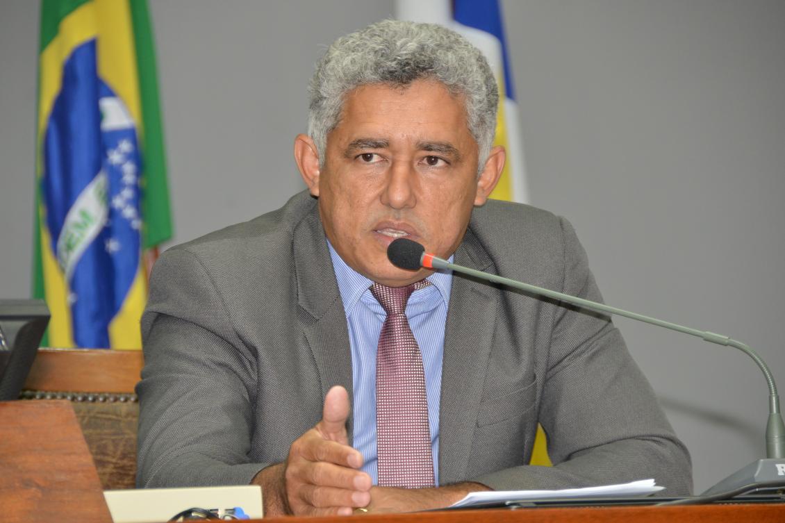 Cleiton Cardoso é autor da proposta
