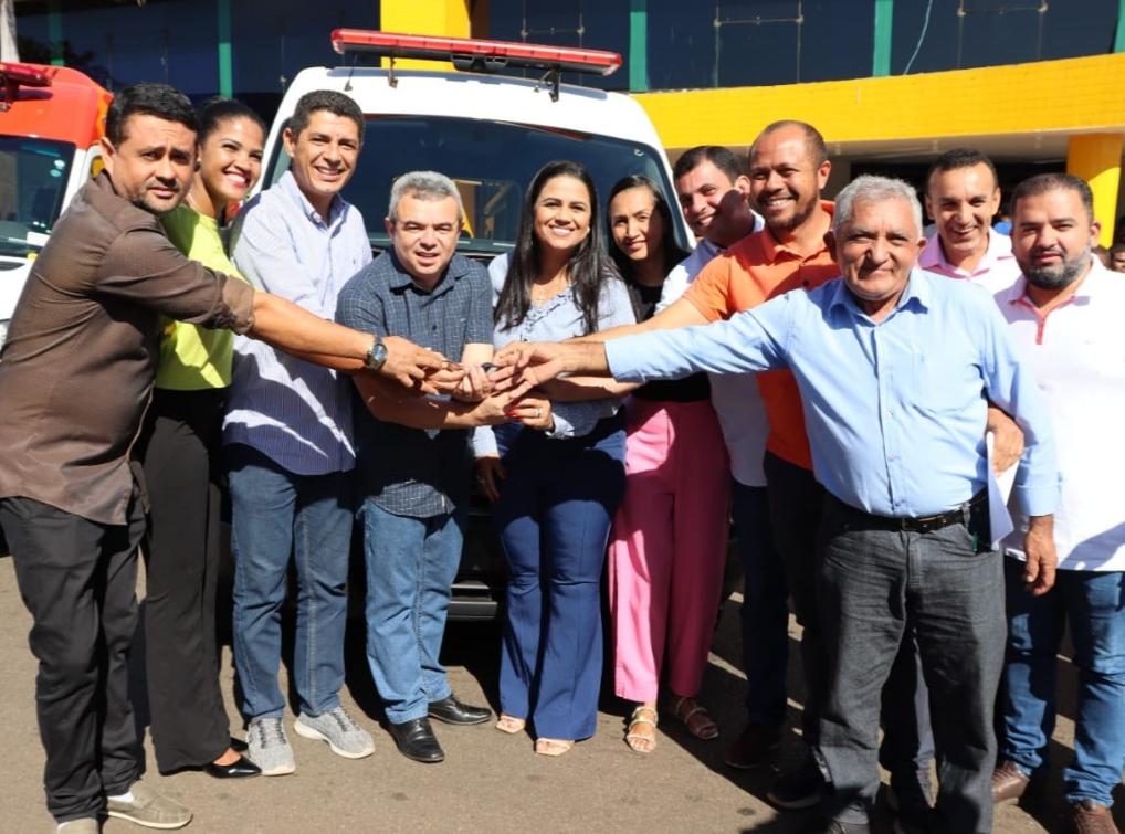 Meu compromisso, como filho desta terra, é de continuar lutando pela construção de um novo hospital.