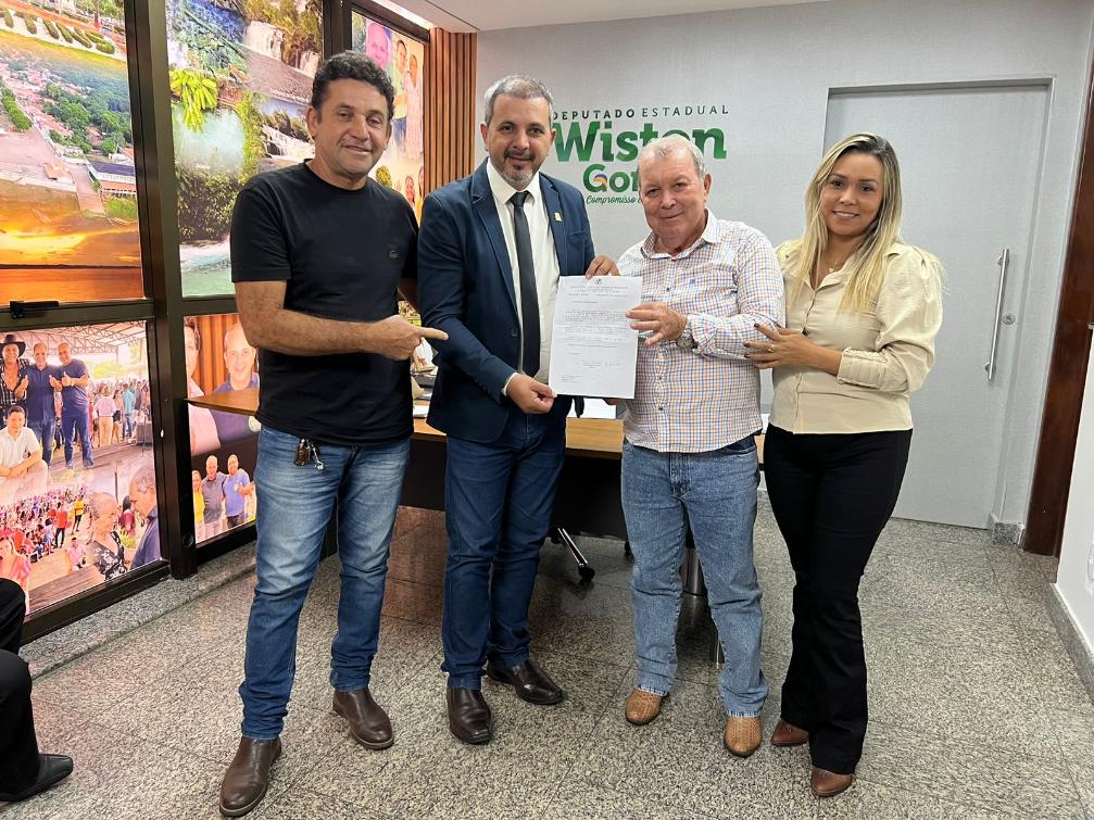 Deputado Wiston Gomes com os representantes do Sindicato Rural de Araguatins