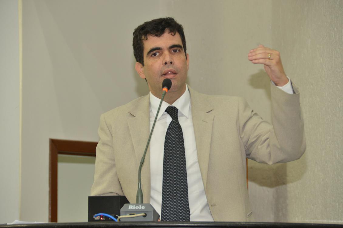 Audiência pública irá debater uso múltiplo do lago no Distrito Irrigado Manuel Alves Audiência pública irá debater uso múltiplo do lago no Distrito Irrigado Manuel Alves