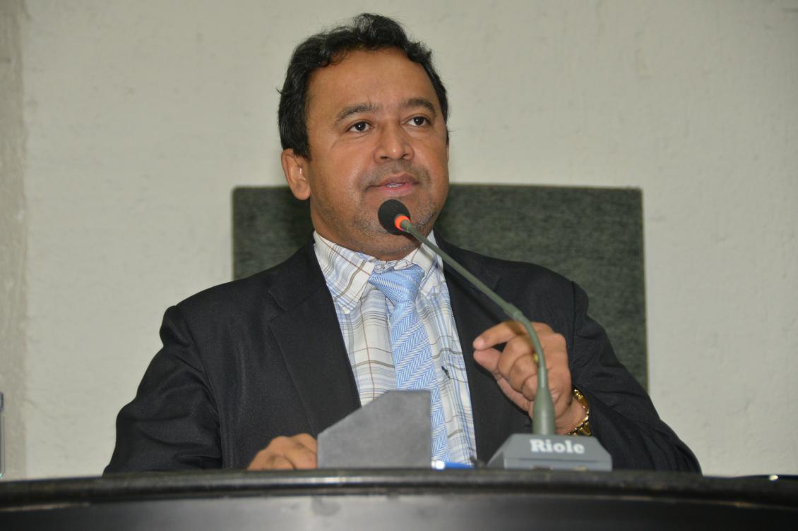 Segundo Elenil, ato administrativo coloca em risco milhares de empregos e encarece custo da carne Segundo Elenil, ato administrativo coloca em risco milhares de empregos e encarece custo da carne