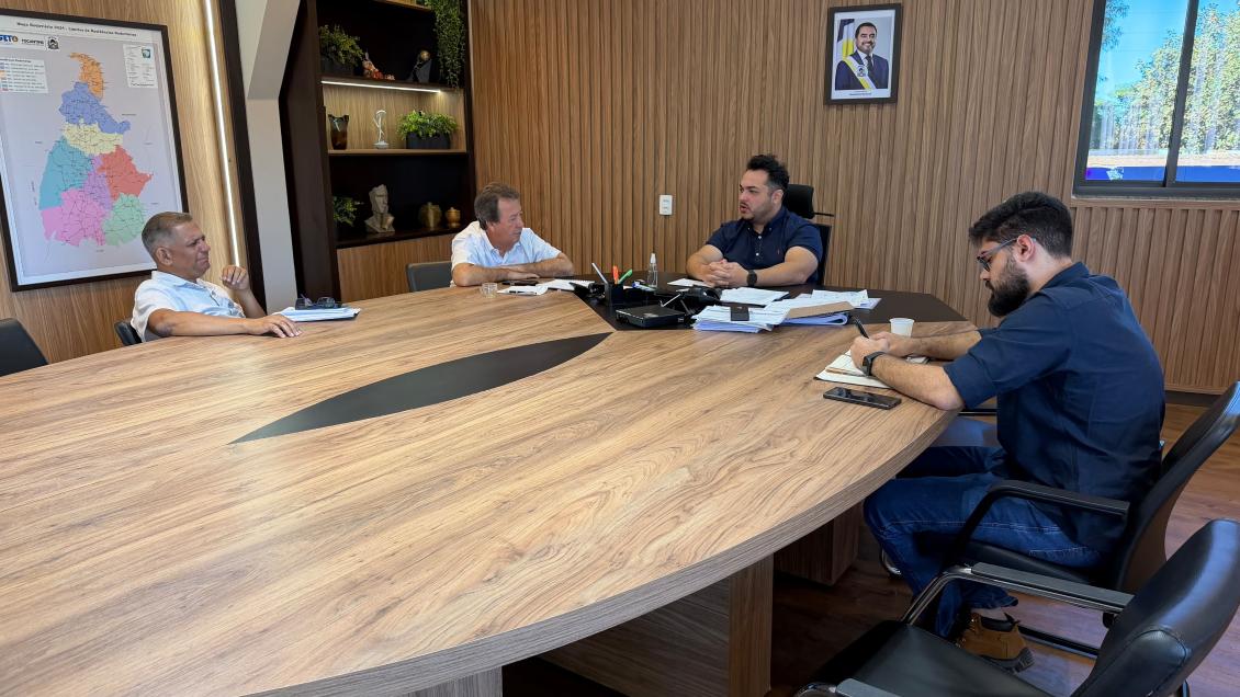 Parlamentar esteve na Ageto na manhã desta quinta-feira, 21, em tratativas com a equipe de Governo
