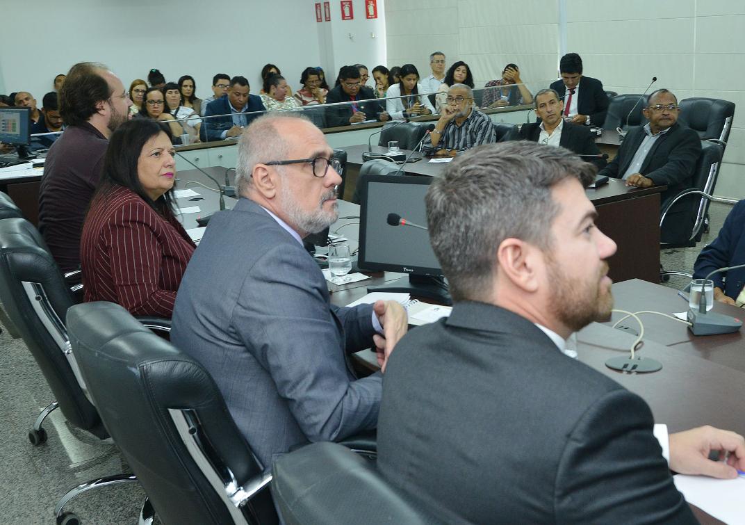 Tema foi discutido na manhã desta terça-feira, 10