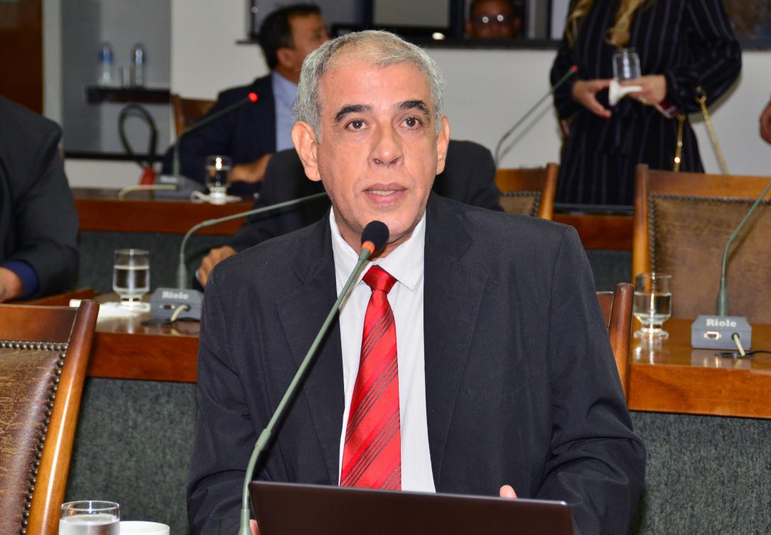 Deputado assume compromisso de lutar pelos excluídos do Tocantins Deputado assume compromisso de lutar pelos excluídos do Tocantins