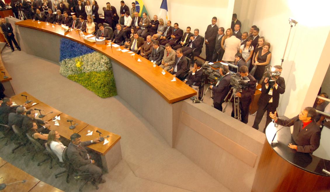 Governador Carlos Gaguim discursa após posse