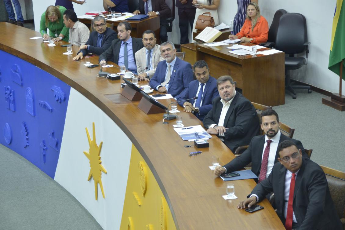 Chefe do Legislativo questionou o alto valor da tarifa de água pela concessionária BRK Ambiental.