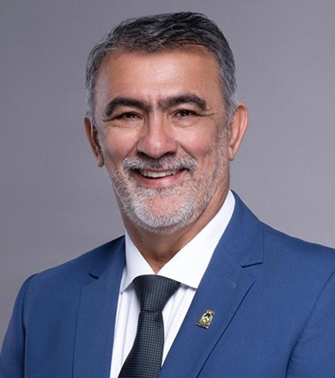 perfil_parlamentar_Amélio Cayres